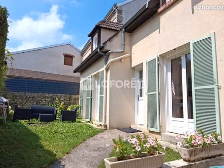 maison 5 pièces 92 m²