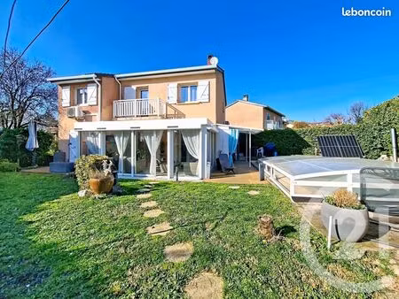 maison 6 pièces 130 m²