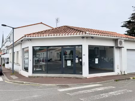 vente bureaux et commerces à saint-jean-de-monts centre ville-plage (85160) : à vendre / s