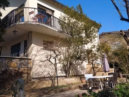 maison t5 + combles aménageables