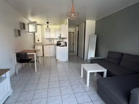 studio meublé à bron