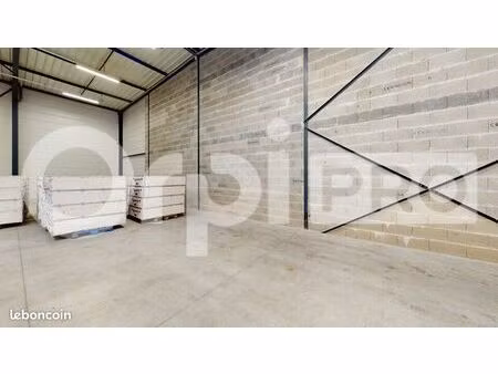 local d'activité 230 m²