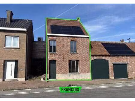 maison rénovée de caractère avec terrasse ensoleillée à zot…