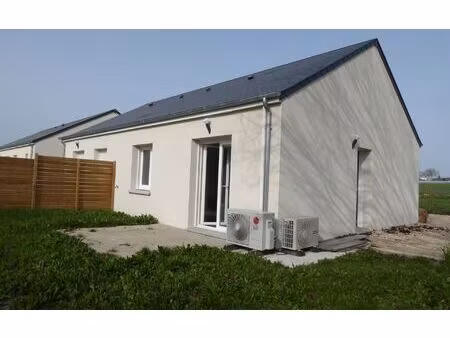 location maison  m² t-3 à mer  838 €