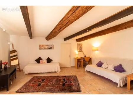 aix-en-provence centre – place des cardeurs – t2 48 m²