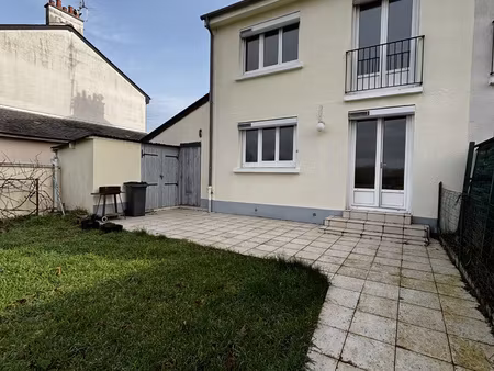 maison située à la flèche !