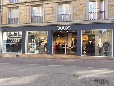 location local commercial