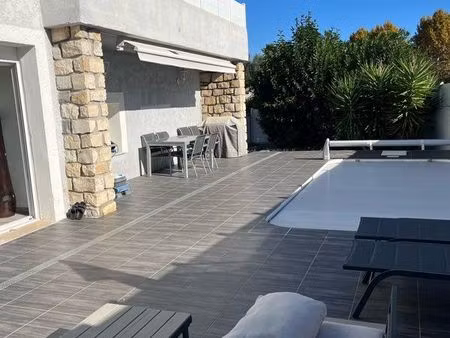 très rare très belle maison de 133 m2 sur une parcelle de 365 m2 avec piscine