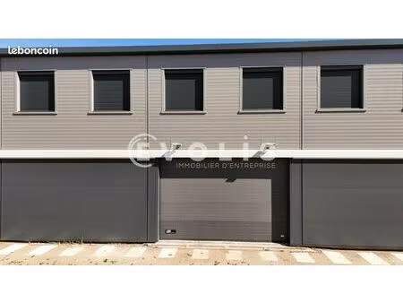 local d'activité 300 m²