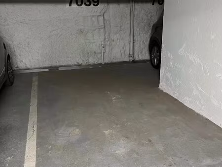 paris 2 - rue du sentier - emplacement de parking