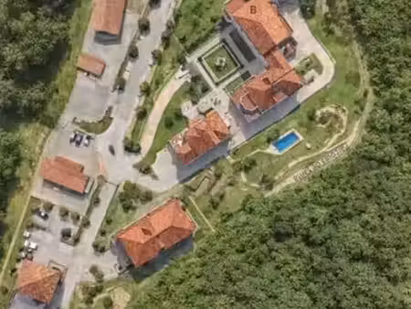 vente appartement 3 pièces 68 m² à hyeres (83400)  385 000 €