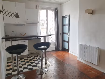 paris 10 - studio loué vide de 22.05 m²
