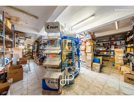 local commercial 103 m² marseille