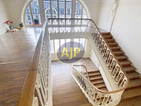 pau - t5 + cave et parking