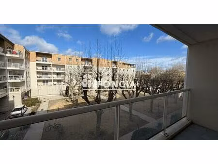 appartement t2 - terrasse et parking