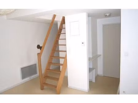 location appartement  m² t-2 à neufchâteau  359 €