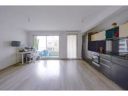 appartement t2 de 46 m² 3 place ritay