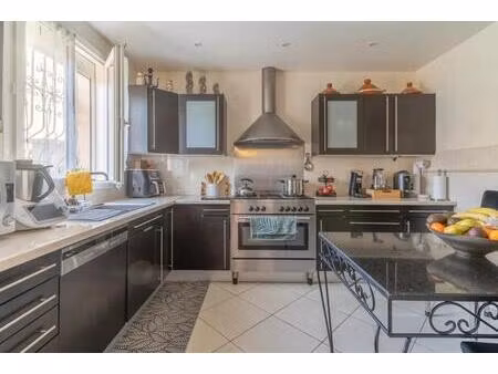 maison de 5 pièces de 146 m² à bezons