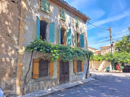 grande maison de caractère à rénover au coeur de rouvenac