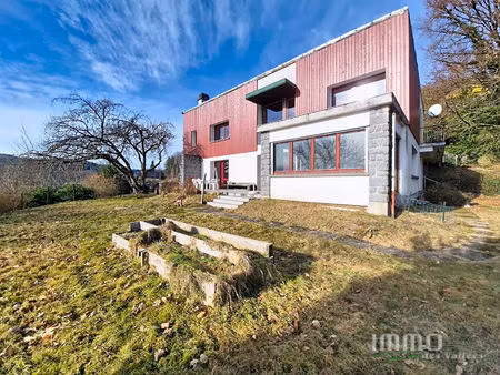 maison - sur les hauteurs