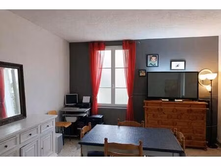 maison de ville 140m2 avec cour 120 m2 quartier recherché