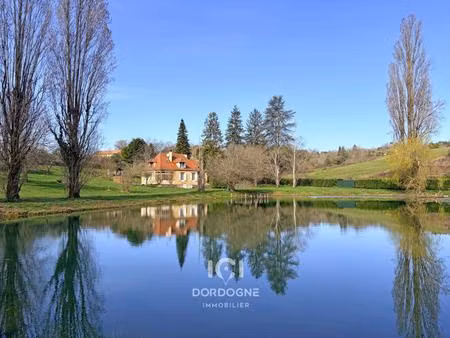 propriété d'exception avec étang sans voisin