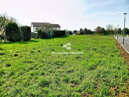 en vente terrain constructible 5 75 ares – 134 550 € |sainte-marie-aux-chênes