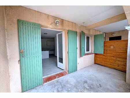 lancon de provence - appartement t2 + terrasse - 36.42 m2