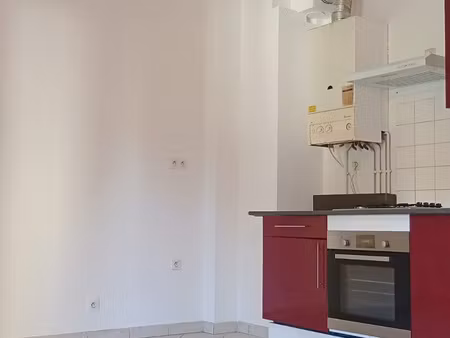 à louer t2 avec terrasse 39 m2 proche gare