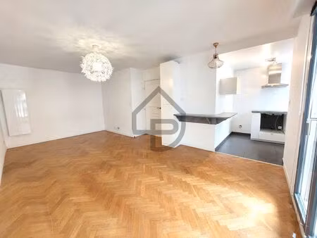 deux pieces de 50 m² loue vide