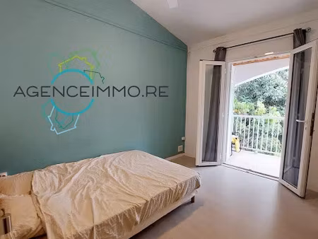 location meublée appartement 1 pièce 10.3 m² à saint gilles les hauts (97435)  498 €