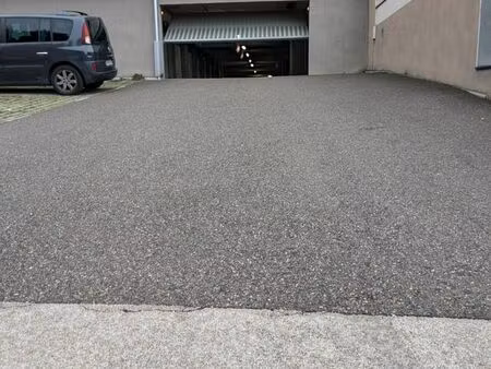 garage box 19.5m² corenc village