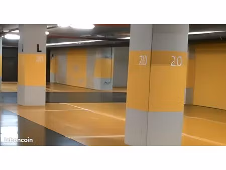 location parking cannes centre