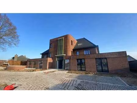 exclusief nieuwbouw appartement in villa te aaigem