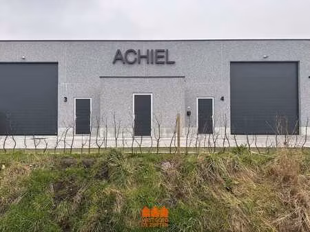 recente opslagloods van 150m²