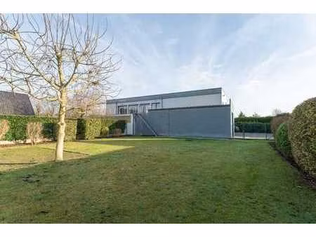 commerce avec loft et jardin à wielsbeke