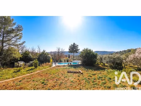 vente maison 4 pièces 114 m² la roquebrussanne (83136)