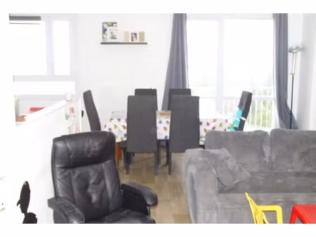vente appartement 5 pièces 79 m² à fougeres (35300)  135 000 €