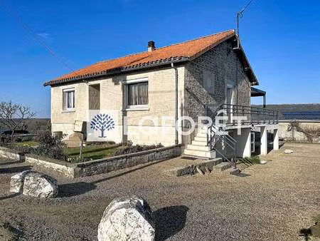 vente maison à vernoux-en-gâtine (79240) : à vendre / 91m² vernoux-en-gâtine