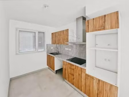 vente maison à couëron (44220) : à vendre / 92m² couëron