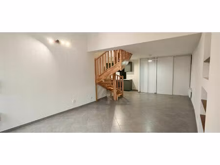 location appartement 3 pièces 67 m² à martigues (13500)