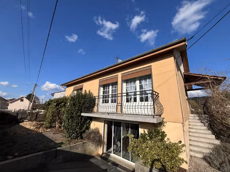 a vendre en exclusivite - maison familiale avec jardin à fro