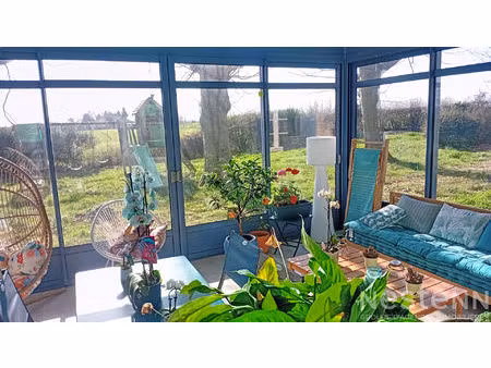 très belle grande maison charentaise complètement rénovée à vendre près de saujon .