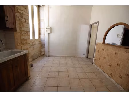 location appartement 3 pièces 65 m² à barjac (30430)  540 €