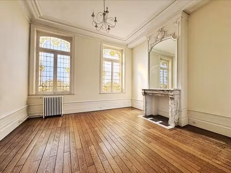 appartement de prestige lille 6 pièce(s) 152 m2 rue brûle maison