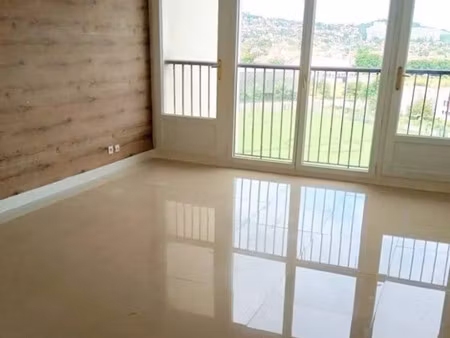 location appartement 2 pièces 42 m² à taverny (95150)  980 €