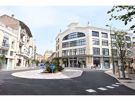 ideal profession liberale - emplacement premium