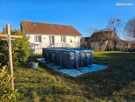 jolie maison renovée - 3 ch - jardin 925m²