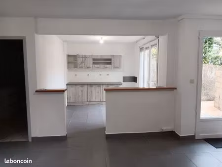 maison à louer 2 chambres avec jardin