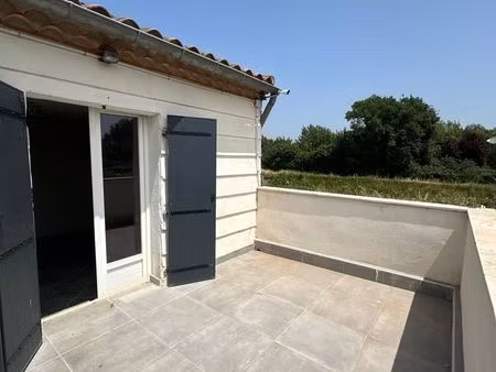 appartement t2 de 60 m² avec grande terrasse